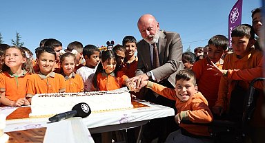 Başkan Çolakbayrakdar: "Her çocuk bir tebessümle dünyayı güzelleştirir"