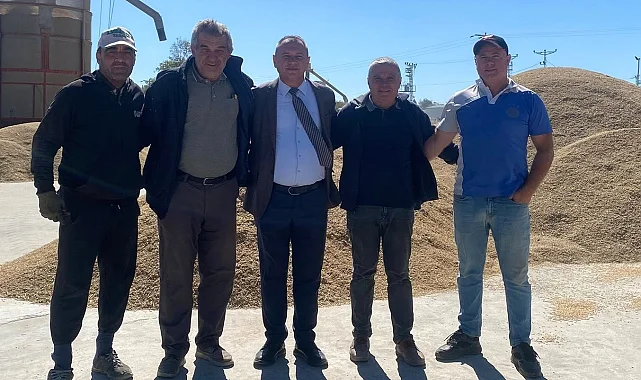 Başkan Köprü'den çiftçilere hasat ziyareti