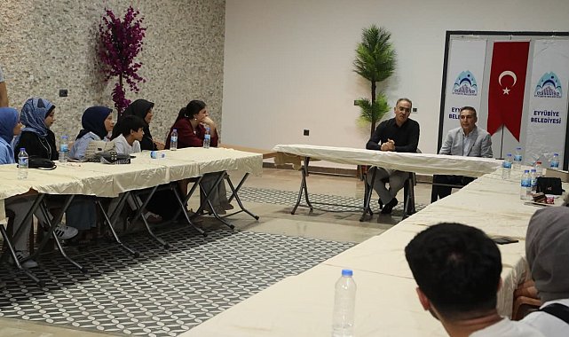 Başkan Kuş öğrencilerle bir araya geldi
