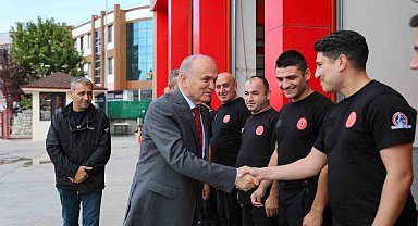 Başkan Özlü itfaiye personelleri ile bir araya geldi