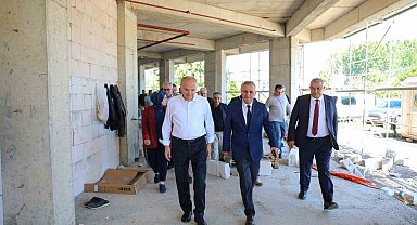 Başkan Özlü, otel yatırımını yerinde inceledi