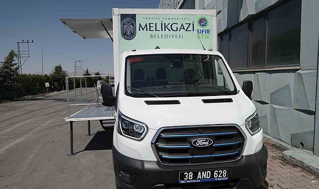 Başkan Palancıoğlu'ndan Sıfır Atık Projesine Yeni Uygulama: mobil sıfır atık toplama ve eğitim aracı
