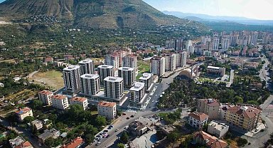 Başkan Yalçın'dan kentsel dönüşüm brifingi