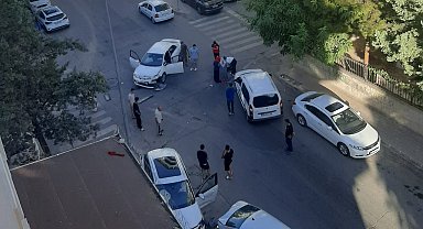 Batman'da 2 otomobil çarpıştı: 1 yaralı