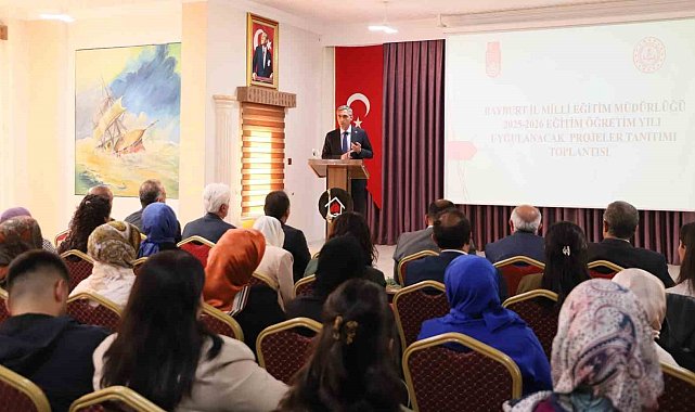 Bayburt'ta 2025-2026 eğitim öğretim yılı proje tanıtım toplantısı yapıldı