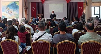 Bayburt'ta öğretmen bilgilendirme ve eğitim toplantıları başladı