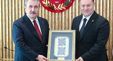 BBP Genel Başkanı Destici, KKTC Cumhuriyet Meclisi Başkanı Öztürkler ile bir araya geldi