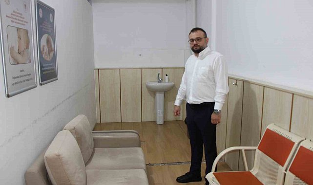 Bebek emzirme odasını eleştiren anneye başhekimden teşekkür