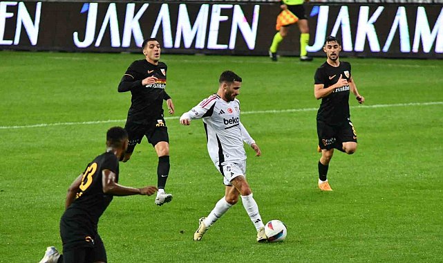 Beşiktaş, erteleme maçında Kayserispor'a konuk olacak