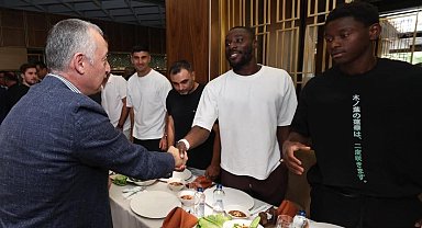 Beşiktaş maçı öncesi Kocaelisporlu futbolculara moral