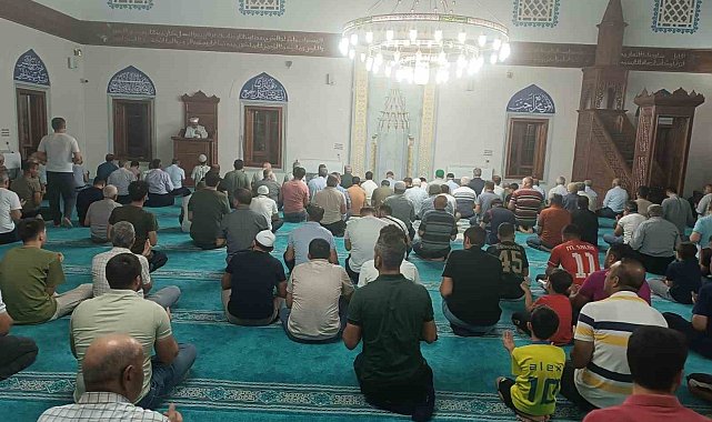 Besni'de Mevlid Kandili dualarla idrak edildi