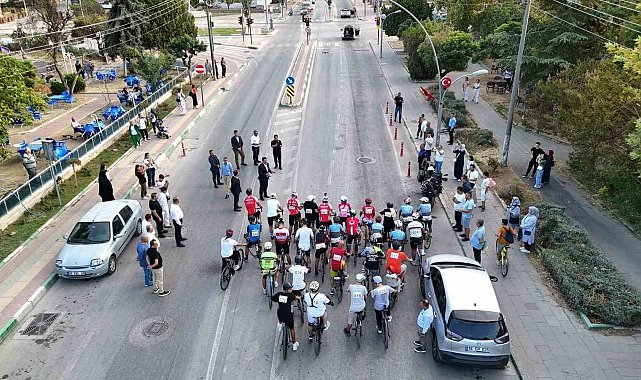 Biber Festivali kapsamında bisiklet yarışı nefes kesti