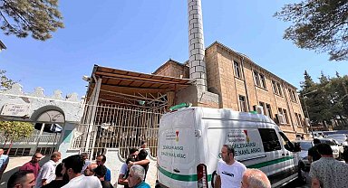 Bıçaklı saldırıda hayatını kaybeden genç adam son yolculuğuna uğurlandı