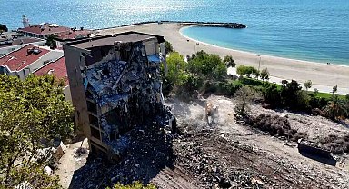 Bilderberg toplantılarından Yeşilçam yıldızlarına: İstanbul'un ikonik oteli Çınar, 66 yıllık serüvenin ardından yıkıldı