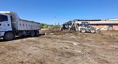 Bilecik Pazaryeri'nde yangınzede çiftliğe belediye desteği
