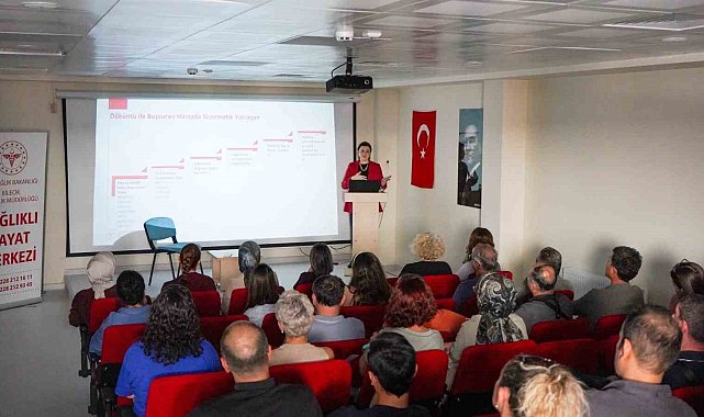 Bilecik'te aile hekimlerine cildiye eğitimi