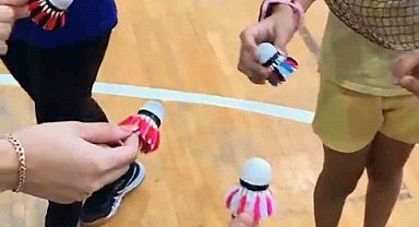 Bilecik'te badminton kursu renkli anahtarlıklarla sona erdi