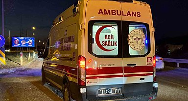 Bilecik'te tırla otomobil çarpıştı: 4 yaralı