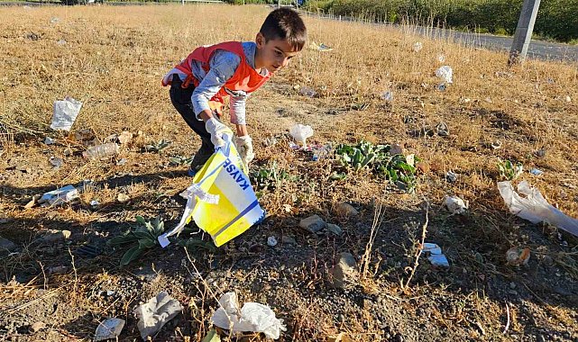 Bingöl'de gönüllülerinden çevre temizliği