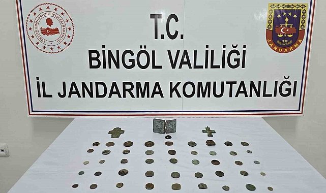 Bingöl'de jandarma ekipleri tarihi eser objeler ele geçirdi