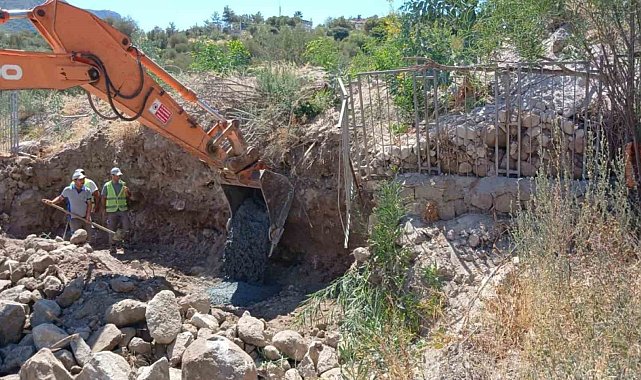 Bodrum Belediyesi okullara destek vermeye devam ediyor