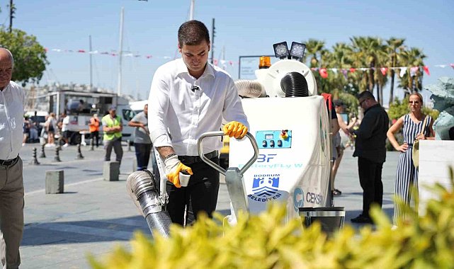 Bodrum'da yeni nesil elektrikli yol süpürme araçları hizmete girdi