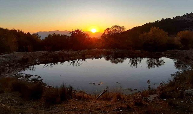 Bolu'da 1500 rakımlı yaylada gün batımı manzarası