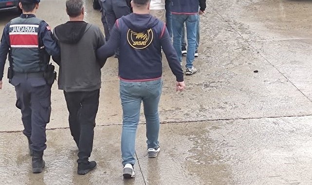 Bolu'da 'çocuğa cinsel istismar' ve 'dolandırıcılıktan' aranan 2 kişi yakalandı