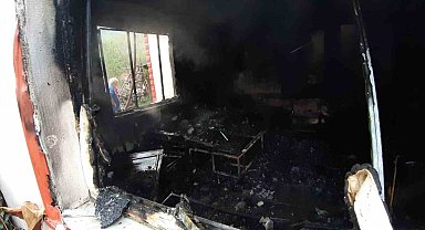 Bolu'da ahşap evde çıkan yangında yaşlı çift hayatını kaybetti