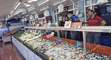 Bolu'da zabıtadan balık tezgâhlarına denetim