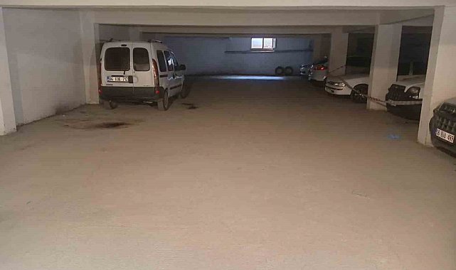 Boşanma aşamasındaki eşinin sevgilisini bıçaklayarak öldüren zanlı gözaltına alındı