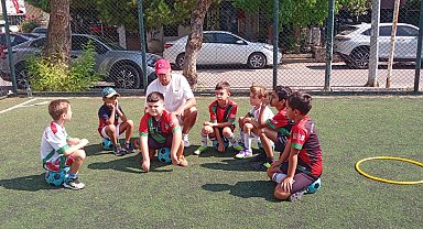 Bostanlıspor'un minik futbolcuları iş başı yaptı