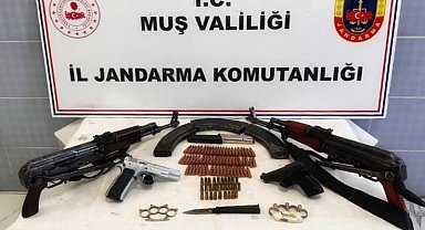 Bulanık ilçesinde silah ve mühimmat ele geçirildi