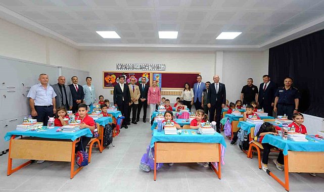 Burdur'da 41 bin 405 öğrenci için ders zili çaldı