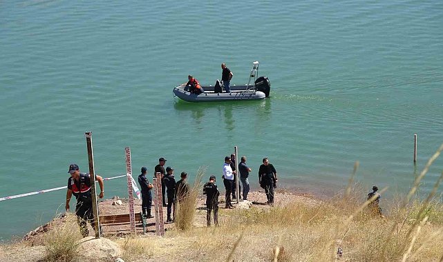 Burdur'da barajda kaybolduğu düşünülen emekli polis için arama çalışması başlatıldı