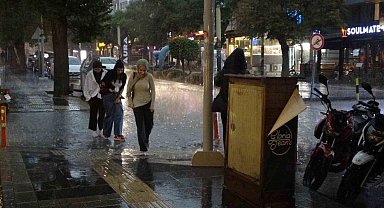 Burdur'da sağanak yağış