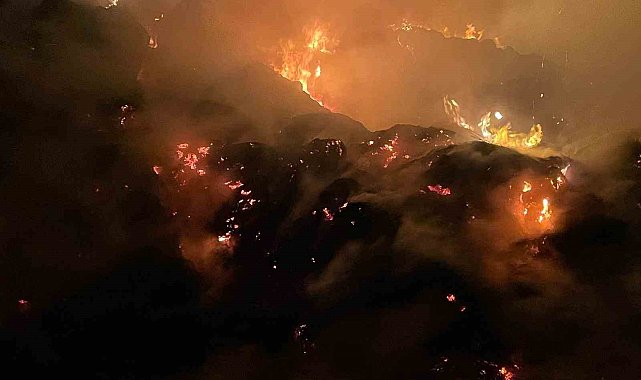 Burdur'da yaklaşık 2 bin saman balyası yandı