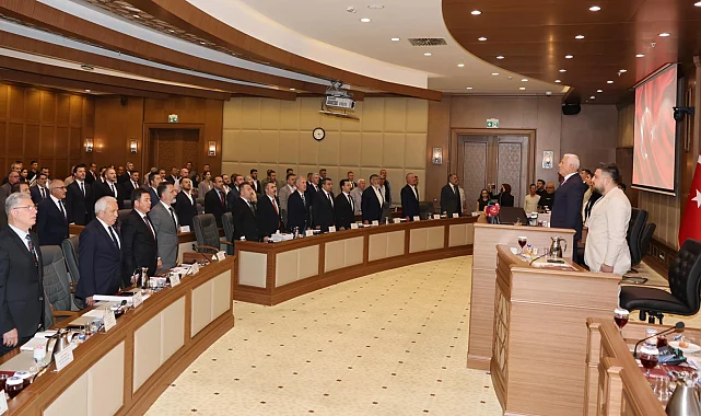 Bursa Büyükşehir Meclisi'nden kurtuluşa özel saygı