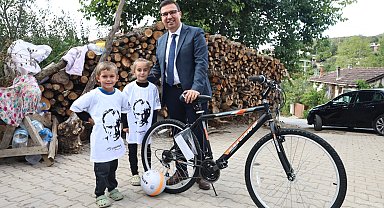 Bursa Nilüfer'den minik Hamza'ya bisiklet sürprizi