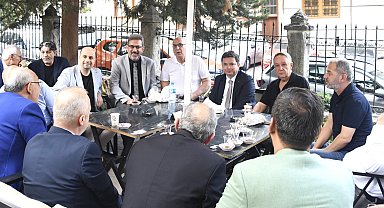 Bursa Osmangazi'de mahalle ziyaretleri sürüyor