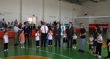 Bursa'da minikler okula ilk adımlarını attı