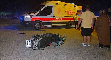 Bursa'da motosiklet otomobille çarpıştı, 2 kardeş yaralandı