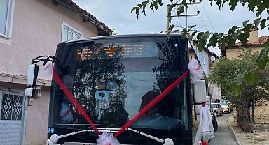 Bursa'da otobüs gelin arabası gibi süslendi