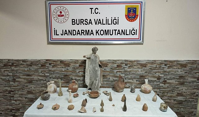 Bursa'da tarihi eser operasyonu: Roma ve Bizans objeleri ele geçirildi