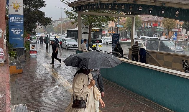 Bursa'da yağmur sevinci...Böyle dans ettiler