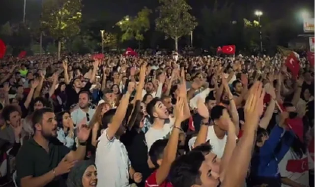 Bursa'da 12 Dev Adam'a dev ekran desteği