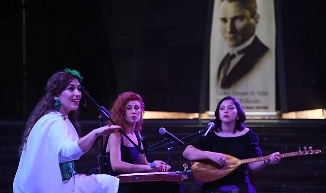 Bursa'nın kurtuluşu Osmangazi'de panel ve müzikalle anlatıldı