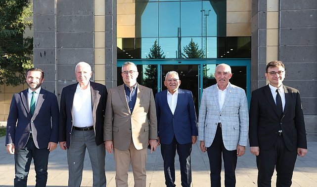 Büyükkılıç'tan DSİ kavşağındaki trafik sorununu çözecek projeye dair istişare toplantısı