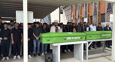 Çakmak gazı ikizleri ayırdı