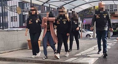 Çaldıkları 2 milyon lira değerindeki ziynet eşyasını kirli bebek bezinin içine sakladılar